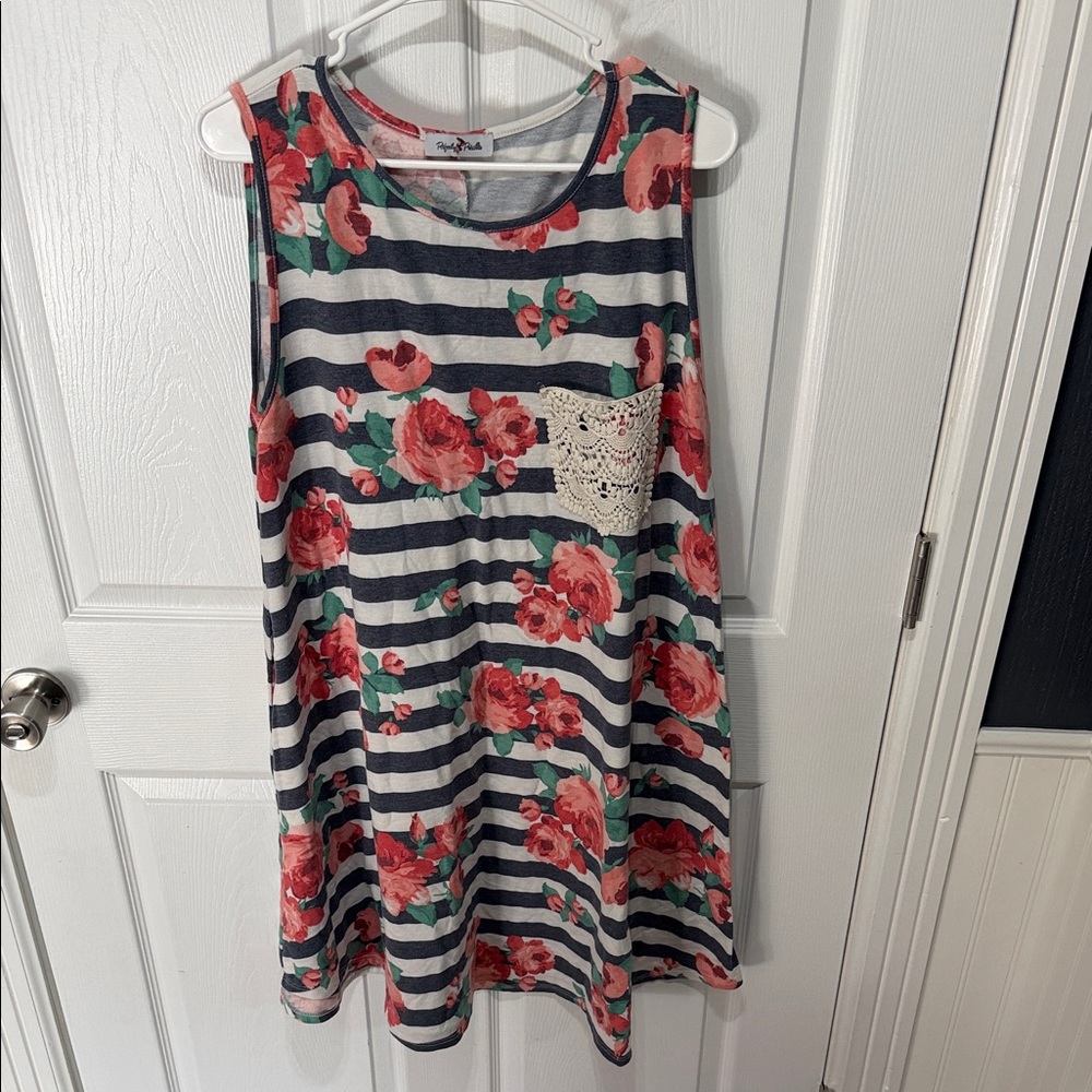 Floral Striped Sleeveless Dress with Lace Pocket